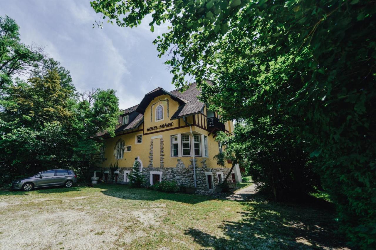 Gaestehaus Frank Hotel เวลเดน อัม เวิร์ทเทอร์ซี ภายนอก รูปภาพ