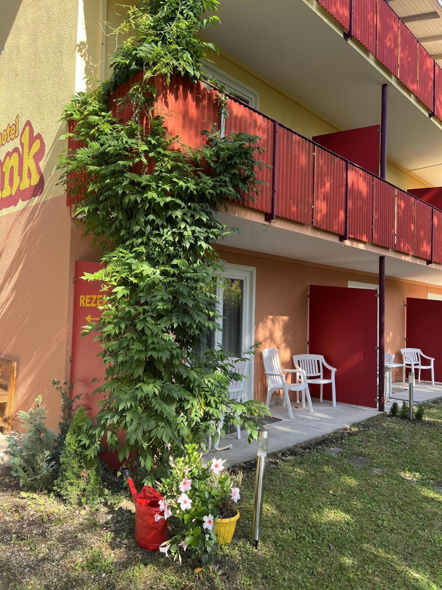 Gaestehaus Frank Hotel เวลเดน อัม เวิร์ทเทอร์ซี ภายนอก รูปภาพ